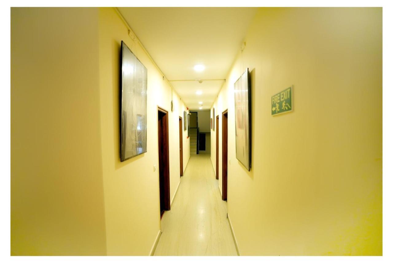 Hotel Oscar - Hauz Khas New Delhi Eksteriør billede