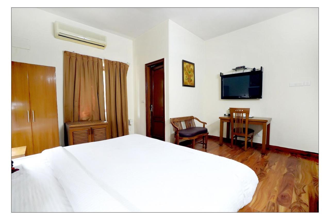 Hotel Oscar - Hauz Khas New Delhi Eksteriør billede