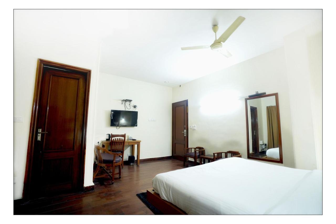 Hotel Oscar - Hauz Khas New Delhi Eksteriør billede