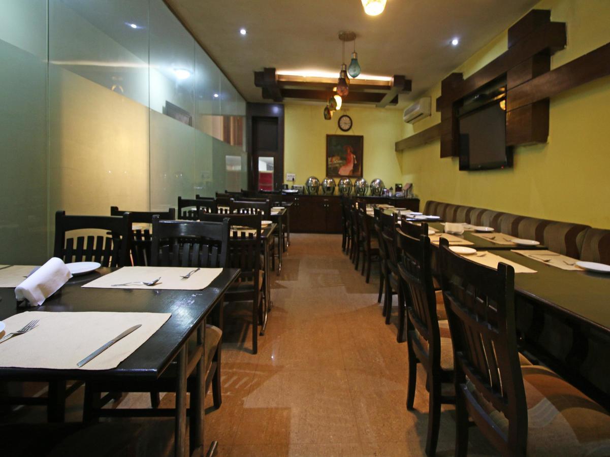 Hotel Oscar - Hauz Khas New Delhi Eksteriør billede