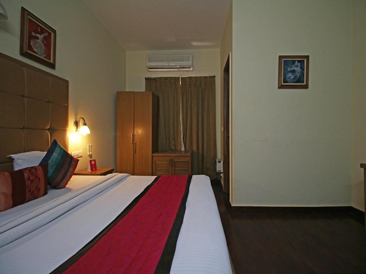 Hotel Oscar - Hauz Khas New Delhi Eksteriør billede