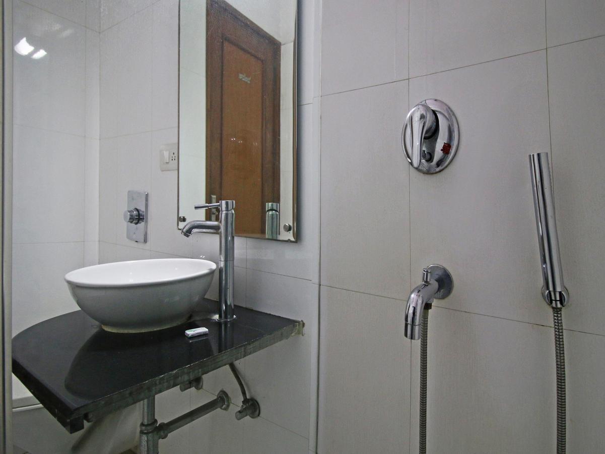 Hotel Oscar - Hauz Khas New Delhi Eksteriør billede