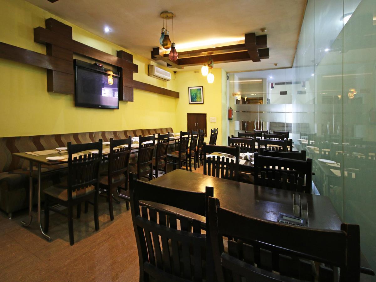 Hotel Oscar - Hauz Khas New Delhi Eksteriør billede