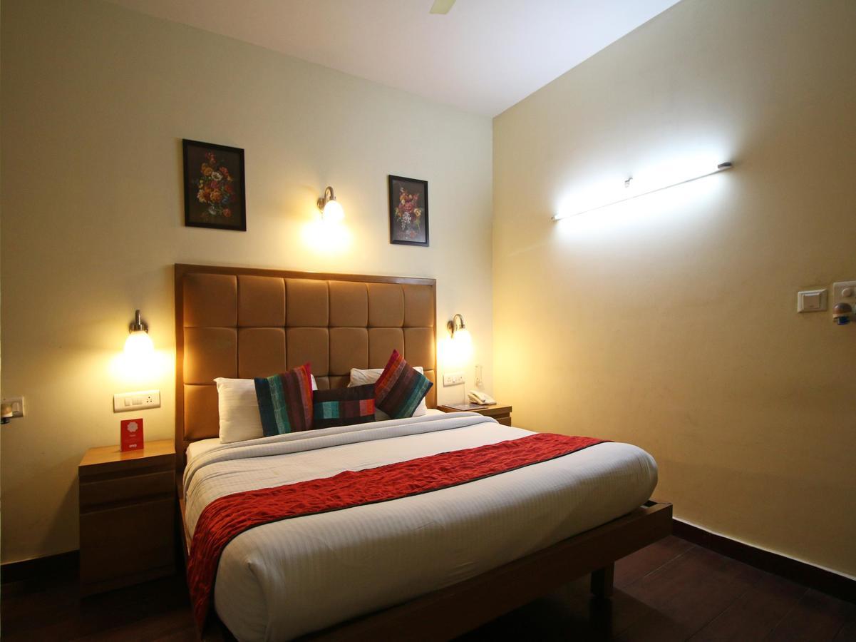 Hotel Oscar - Hauz Khas New Delhi Eksteriør billede